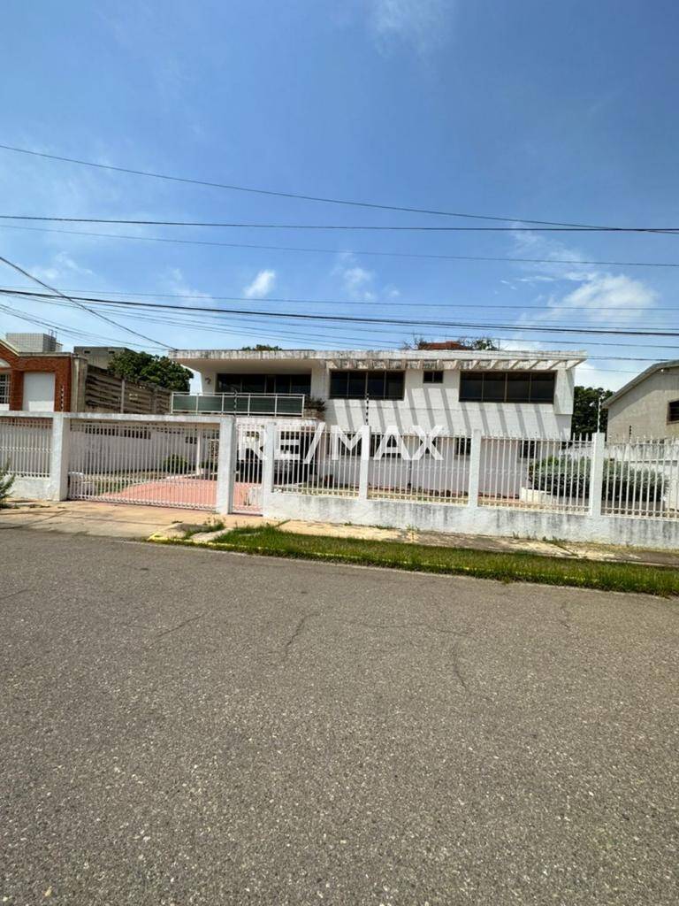 #742 - Casa para Venta en Maracaibo - V