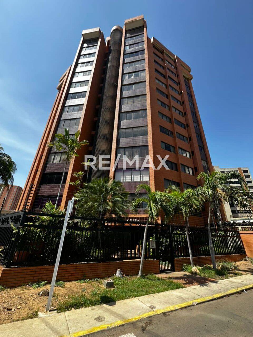 #1743 - Apartamento para Alquiler en Maracaibo - V