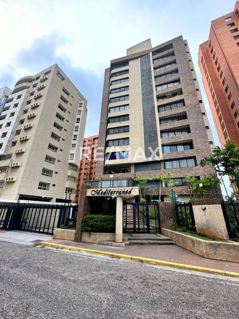#2015 - Apartamento para Venta en Maracaibo - V