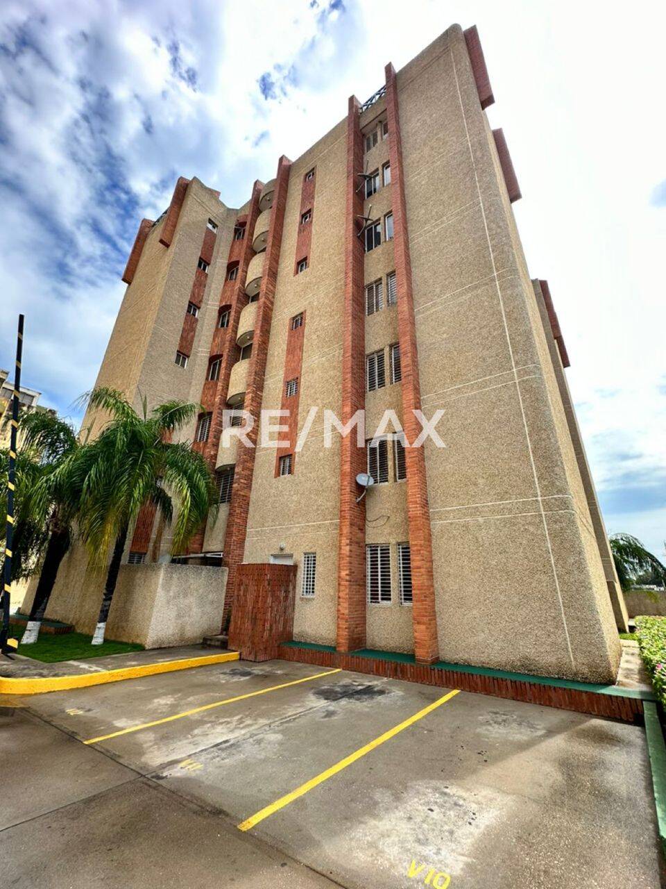 #2127 - Apartamento para Alquiler en Maracaibo - V