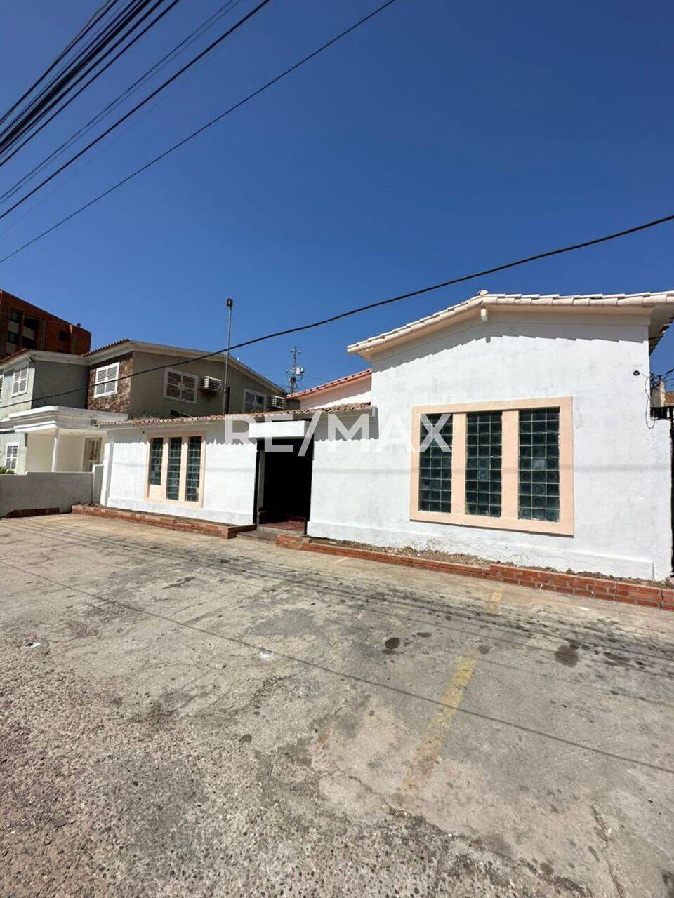#2369 - Oficina para Alquiler en Maracaibo - V