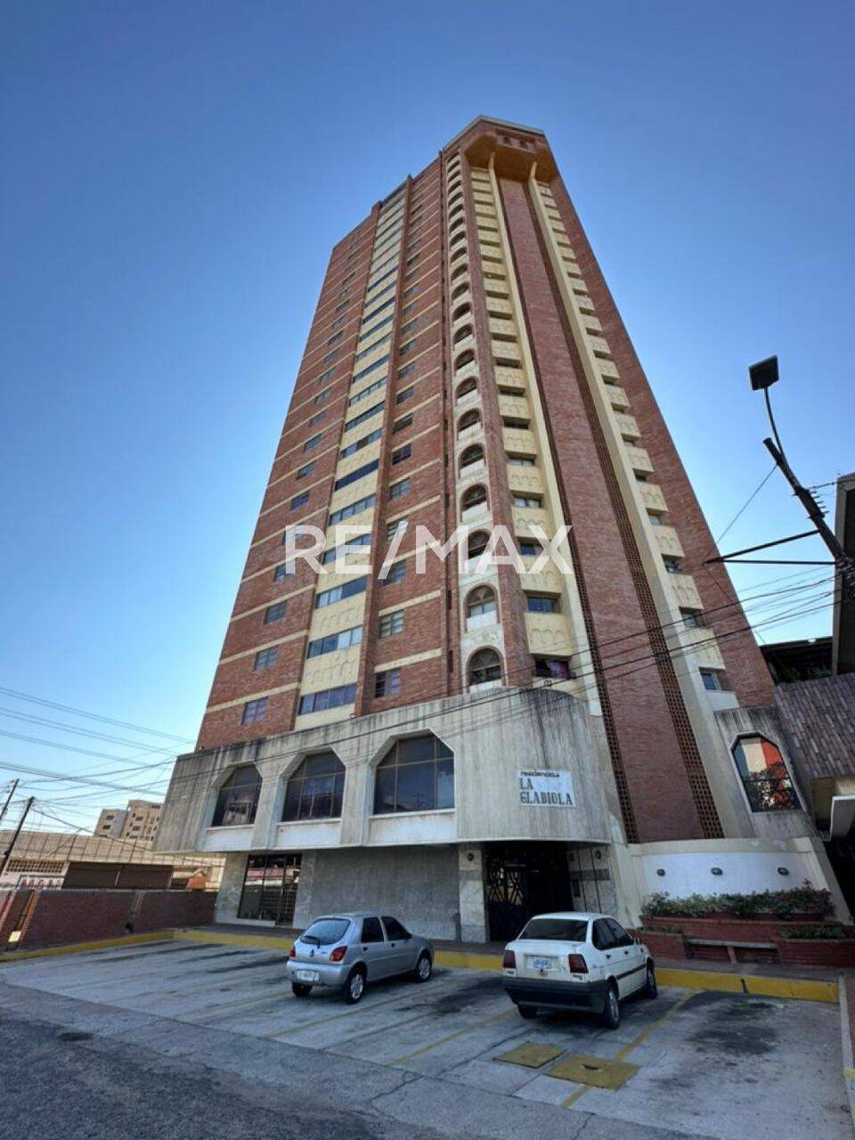 #2400 - Apartamento para Venta en Maracaibo - V