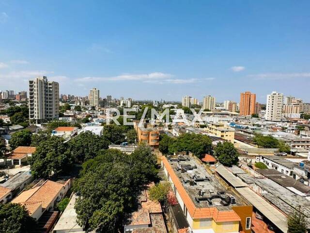 #990 - Apartamento para Venta en Maracaibo - V