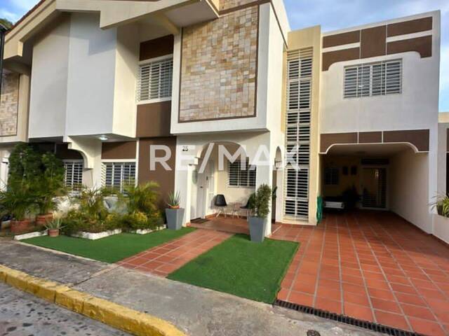 #1263 - Casa para Venta en Maracaibo - V