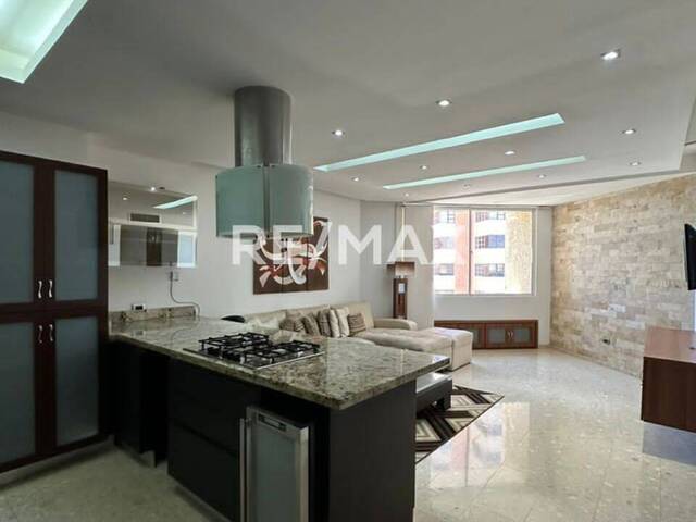#1645 - Apartamento para Alquiler en Maracaibo - V
