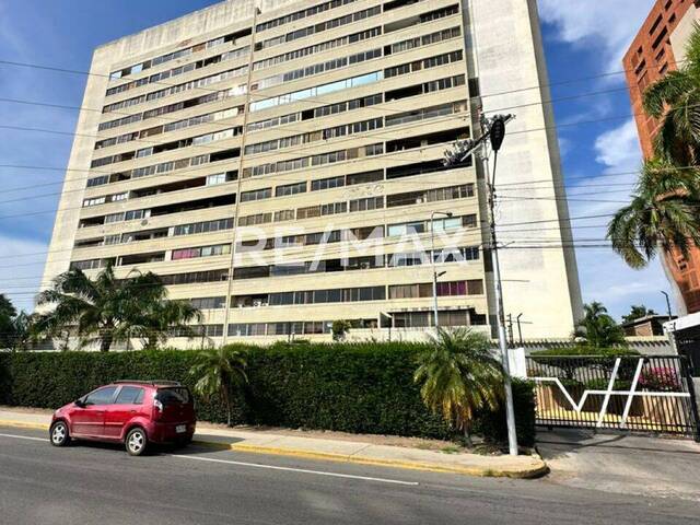 #1932 - Apartamento para Alquiler en Maracaibo - V