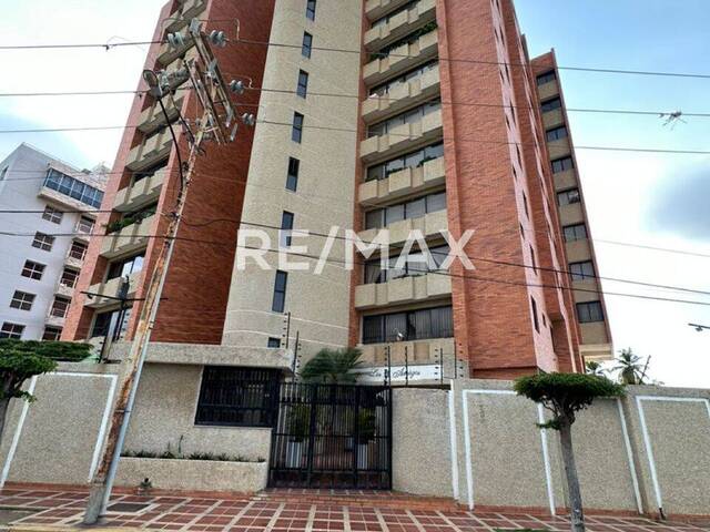 #2012 - Apartamento para Venta en Maracaibo - V