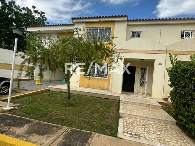 #2014 - Casa para Venta en Maracaibo - V