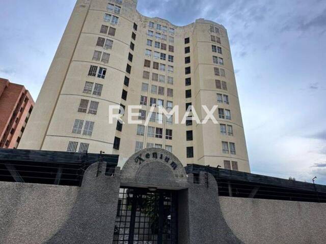 #2024 - Apartamento para Alquiler en Maracaibo - V