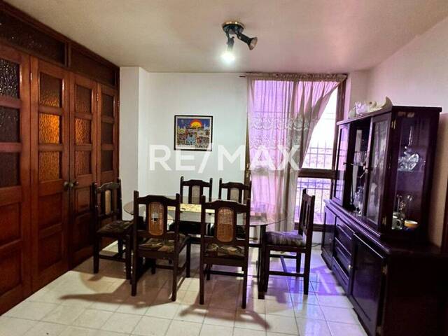 #2135 - Apartamento para Venta en Maracaibo - V