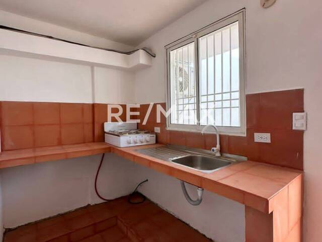 #2350 - Apartamento para Alquiler en Maracaibo - V
