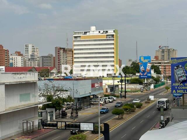 #2566 - Oficina para Alquiler en Maracaibo - V - 2