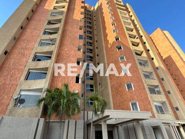 #2827 - Apartamento para Alquiler en Maracaibo - V - 1