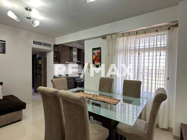 #2874 - Apartamento para Venta en Maracaibo - V - 3
