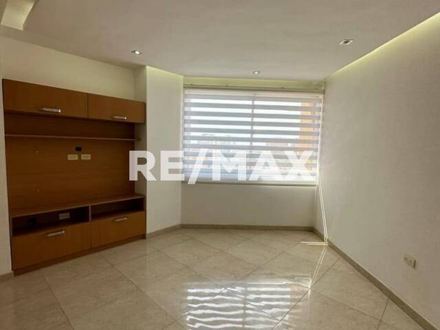 #2904 - Apartamento para Alquiler en Maracaibo - V - 2